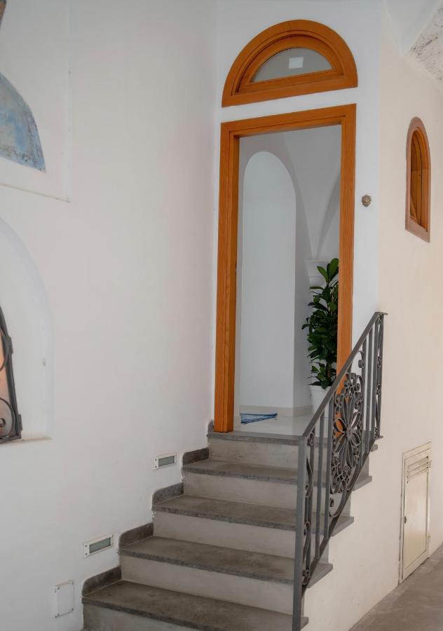 Suite Posterus 5 Капри Экстерьер фото